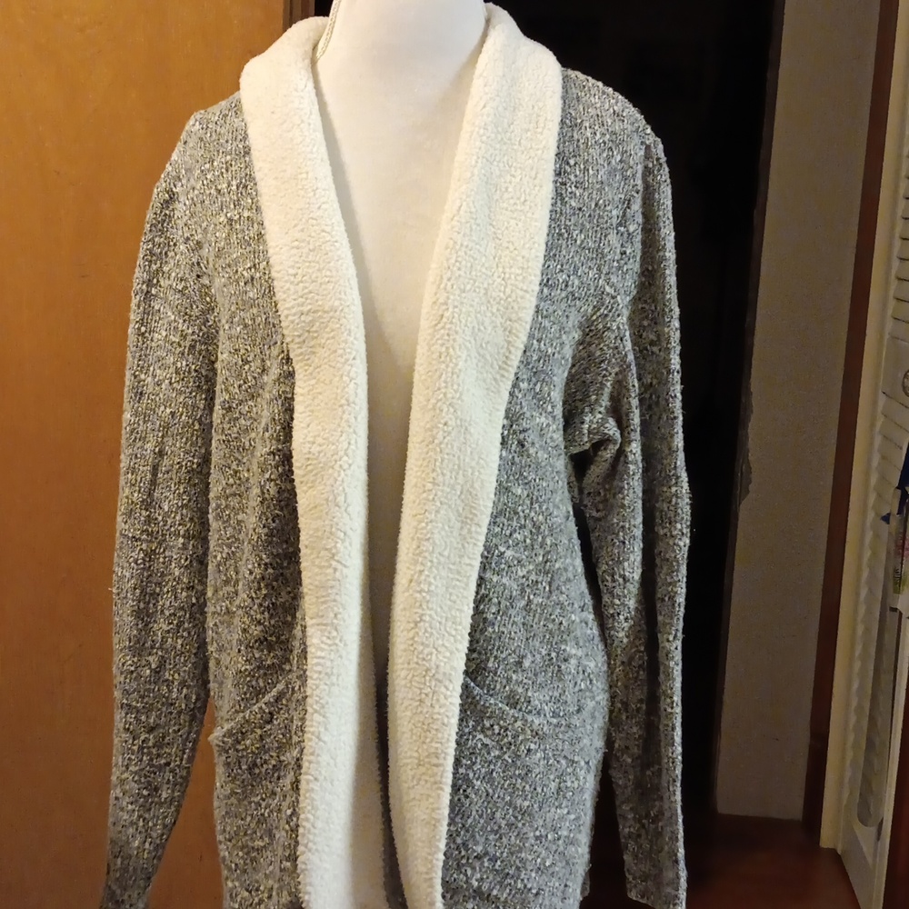 Xl CJ Banks cardigan open front with sherpa looking collar and front opening.